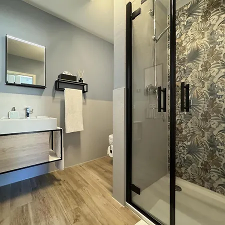 Designer Ferienwohnung Fuer 2 Personen Im Herzen Von West Casa vacanze