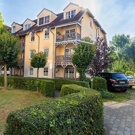 Casa vacanze Designer Ferienwohnung Fuer 2 Personen Im Herzen Von West